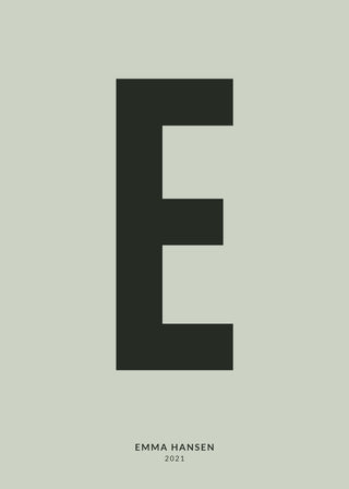 My Letter personalised poster in sage green – a large letter E with the name Emma Hansen and the year 2021